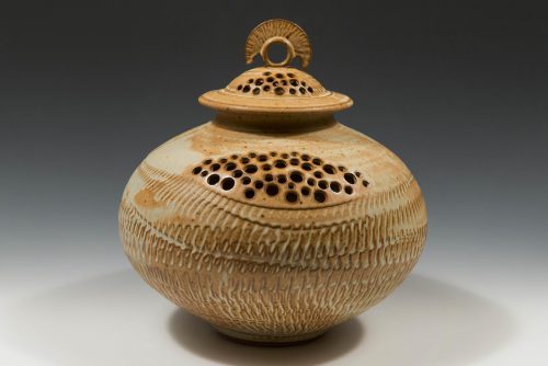 Clay vessel with lid by Guild member Peter Jones | Camden, Maine 